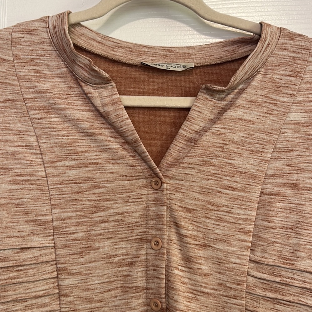 Sese Code Top - Picture 5 of 9
